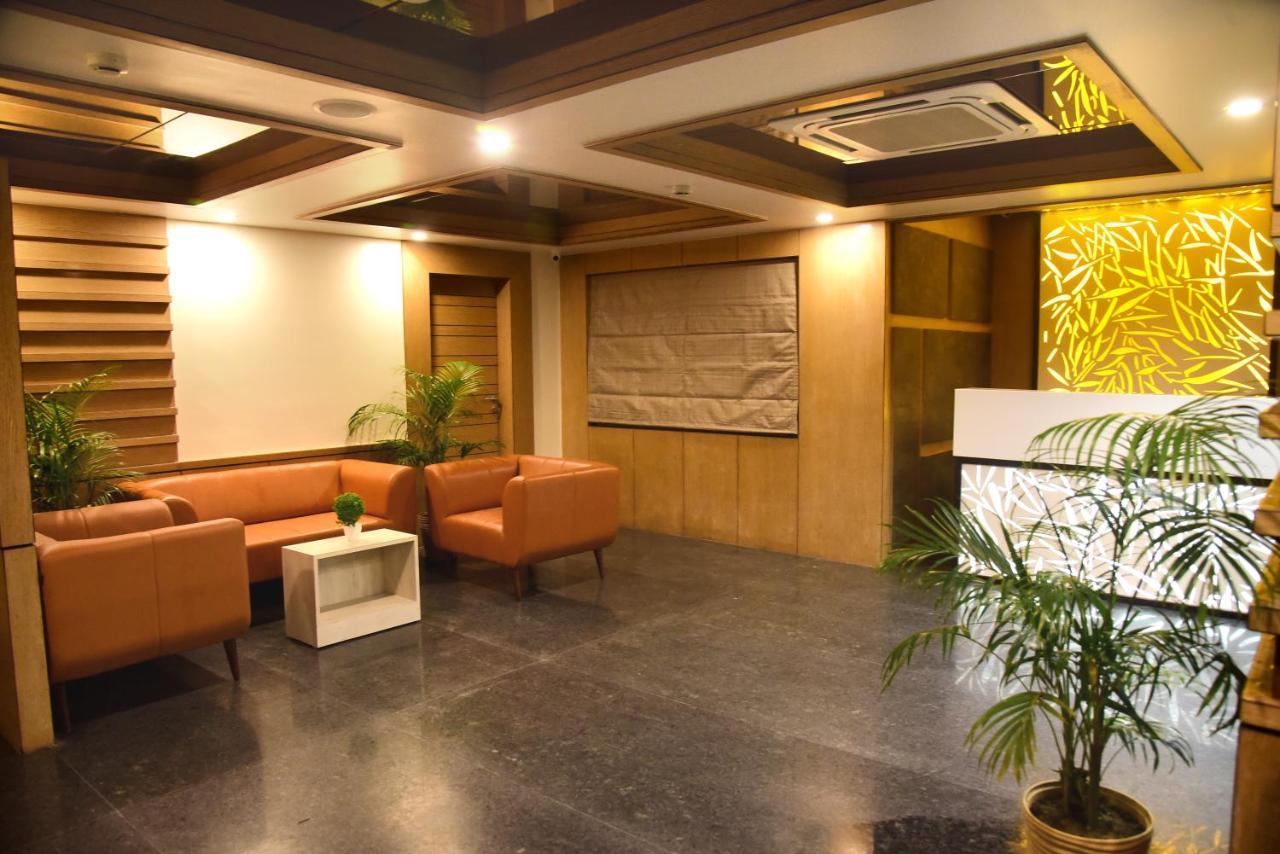 Hotel Rishiraj, Nagaon Nagaon  Eksteriør bilde