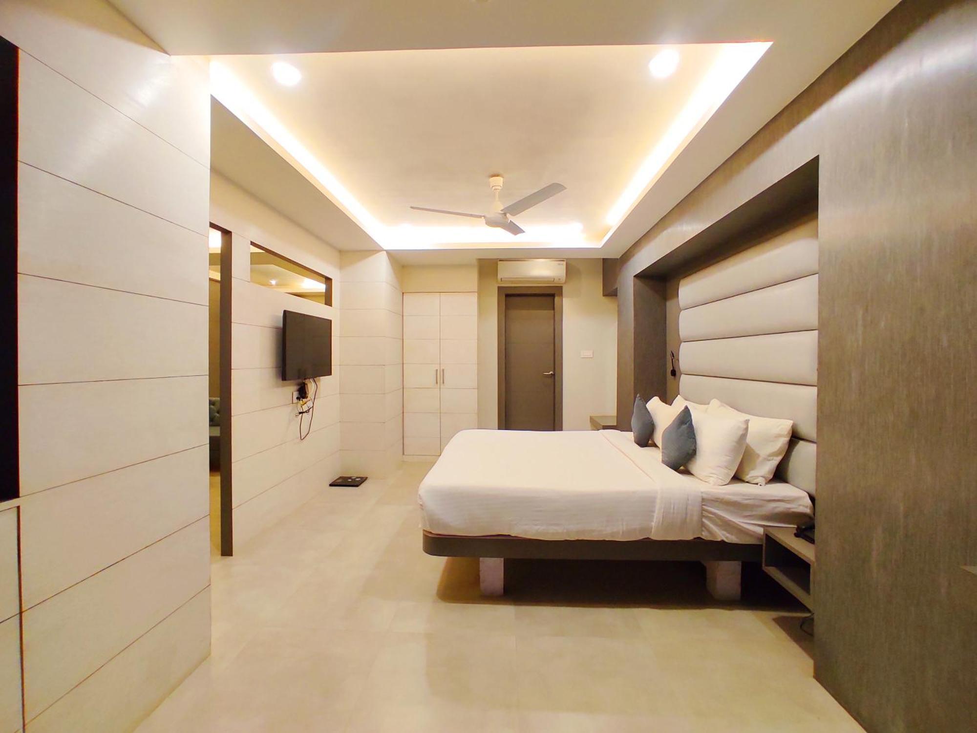 Hotel Rishiraj, Nagaon Nagaon  Eksteriør bilde